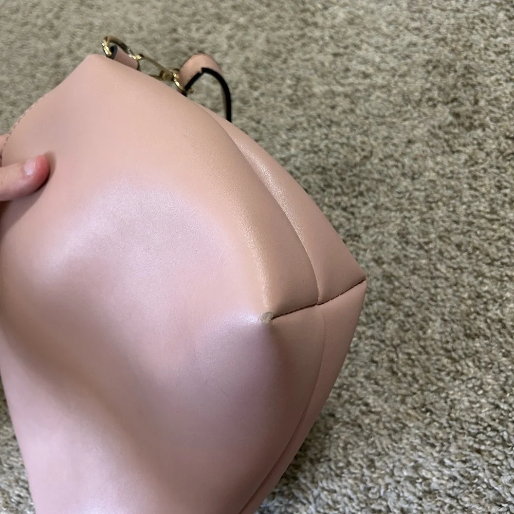Marc New York Blush Pink Leather Crossbody Bag Minimal Preppy Women’s Travel Tan